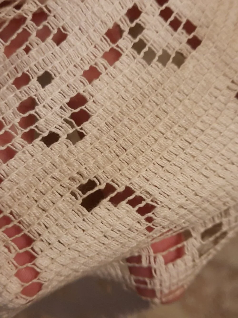 Vintage Off White Lace Tablecloth 68x112 Oval Floral Scalloped Edge Large